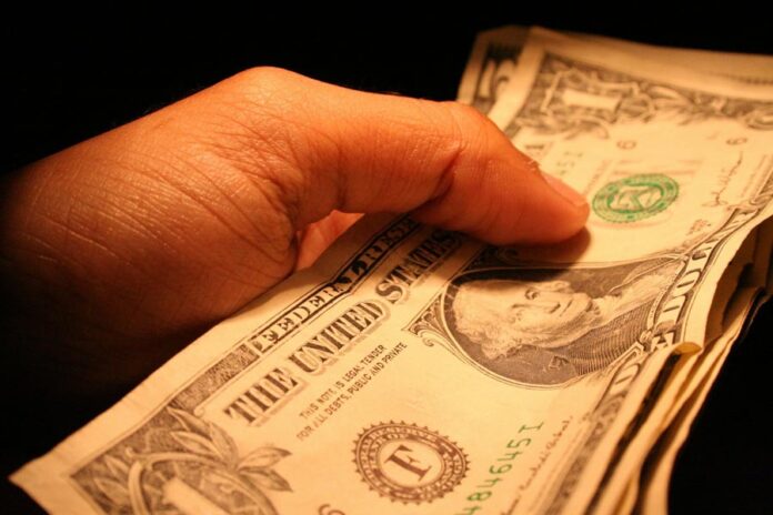 IBLJ0711-news-pic-bribery bribery