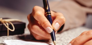 Lawyer liable only for gross negligence Lawyer liable only for gross negligence