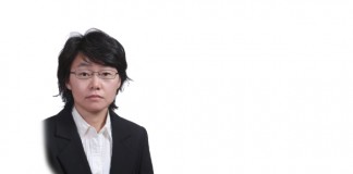 Horizontal competition and its proper solution A photo of 曹一然 who is talking abut horizontal competition in the PRC