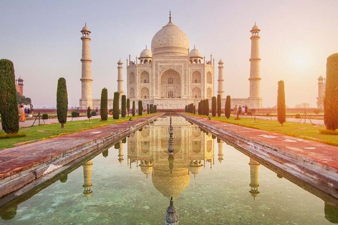 Isle of Man firm eyes India India Taj Mahal