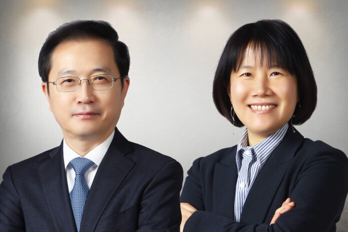 Yoon-&-Yang-Seok-Jaebum-Yi-Sugyoung Seok Jaebum, Yi Sugyoung, Yoon & Yang, Korea