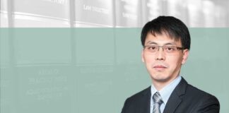 Risk management of banking and insurance institutions