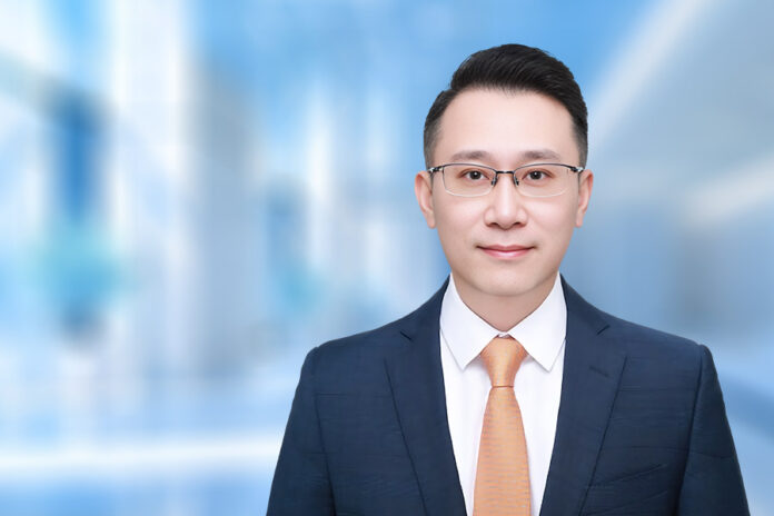 Dennis Yeung jumps to Yang & Yang