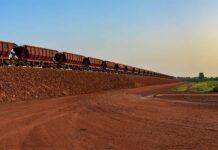 Ten firms advise on USD20bn iron ore project in Guinea