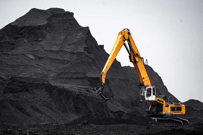 Quartet leads Australia coal mine sale