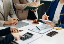 离岸中心系列融资交易避“坑”指南 Key offshore considerations in series finance transactions