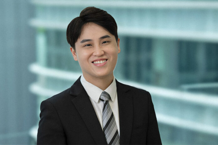 Incisive Law Director Davis Tan