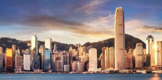 等了35年的决定：美邦在港执业